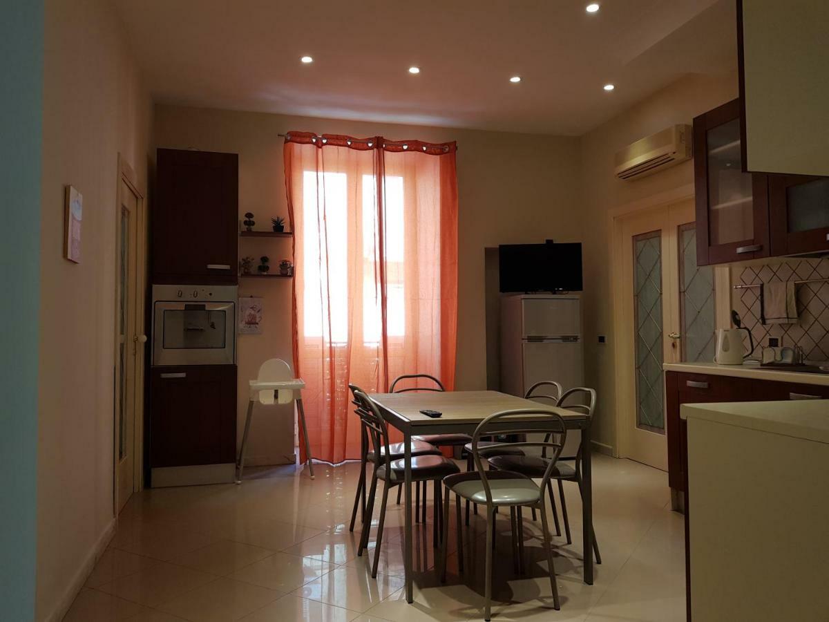 Al Binario Di Napoli Bed and Breakfast Buitenkant foto